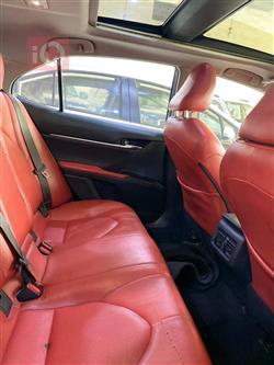 تۆیۆتا کامری